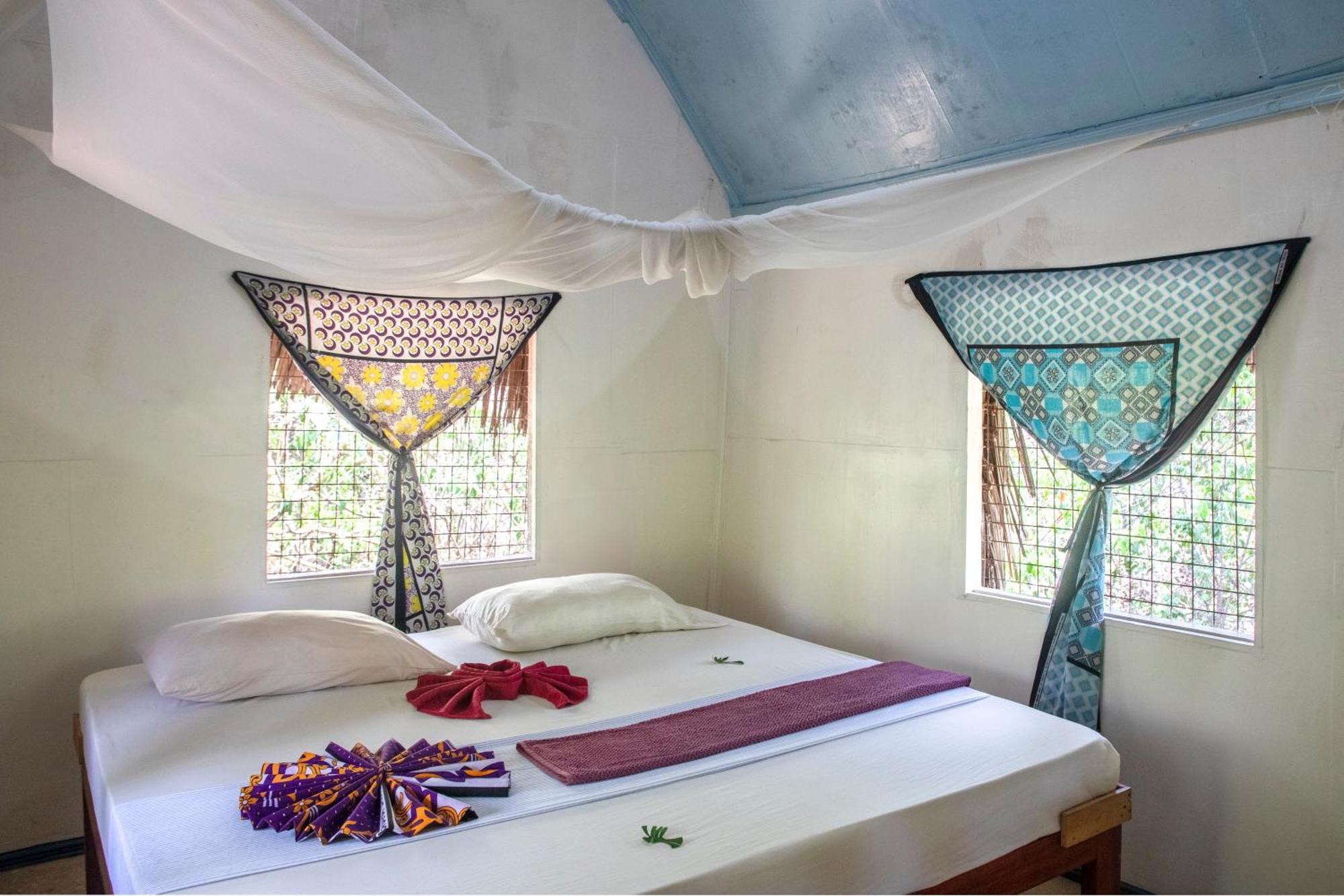 Stilts Diani Beach Bagian luar foto
